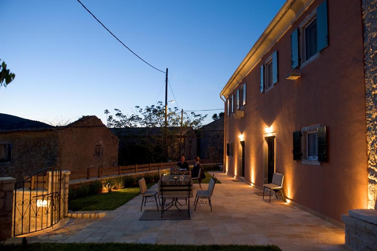 The Merchants House Peritheia Extérieur photo