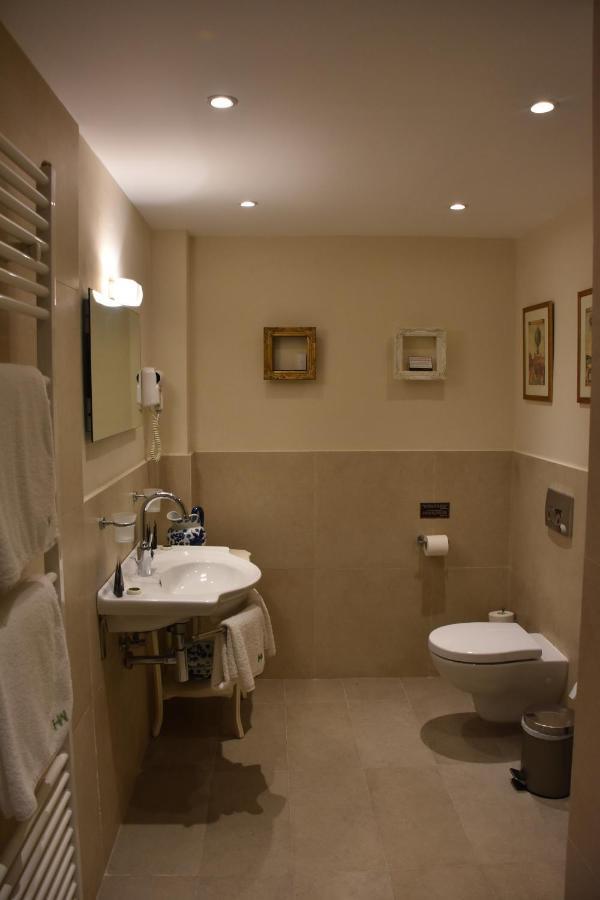 The Merchants House Peritheia Extérieur photo