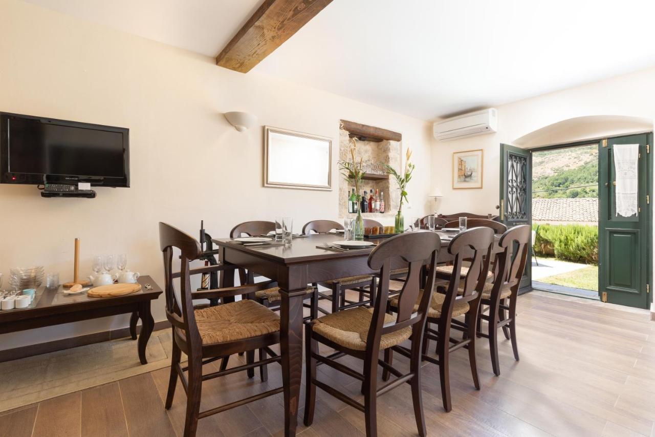 The Merchants House Peritheia Extérieur photo