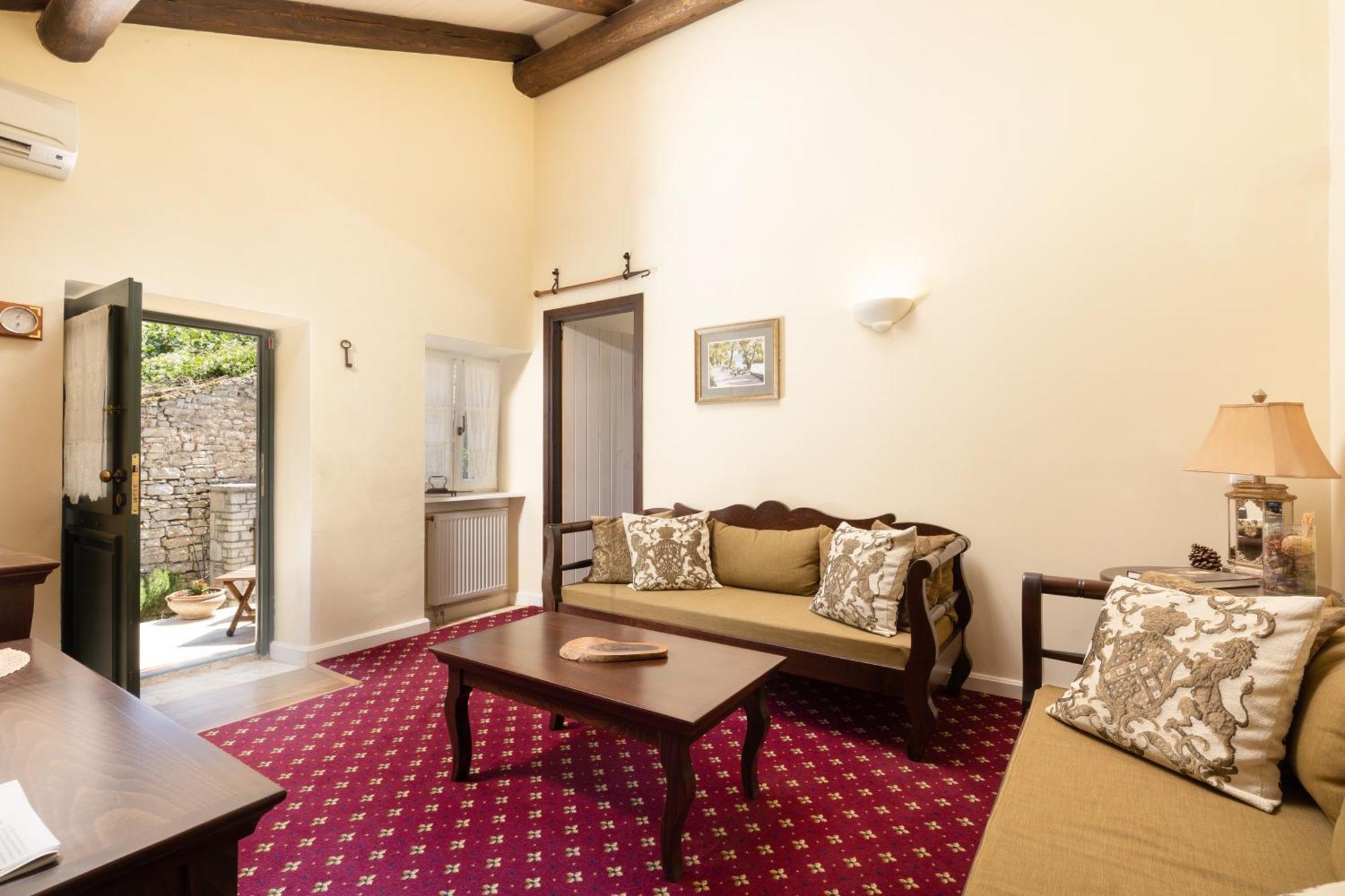 The Merchants House Peritheia Extérieur photo